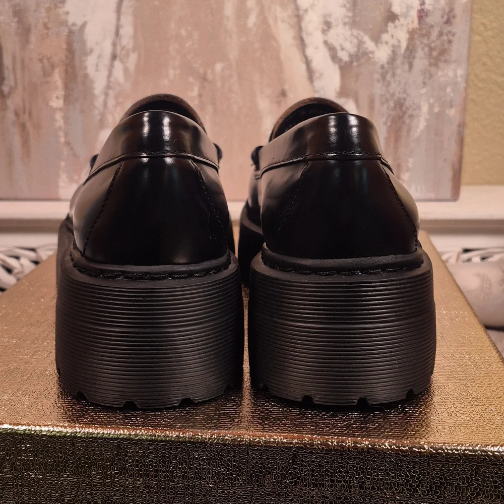 G.H. Bass Whitney Platform Penny Loafer - Picture 4 of 12